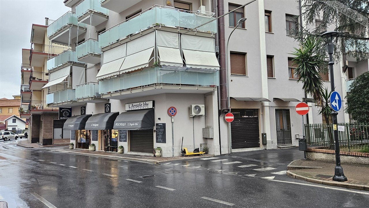 Negozio Via Pontetto 38, Ceriale - foto 3