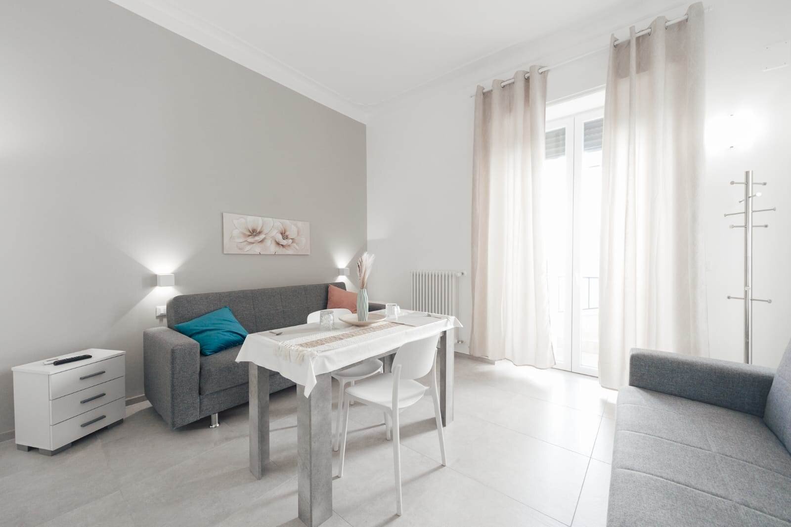 One-room apartment Via Quasimodo, Martina Franca - photo 2