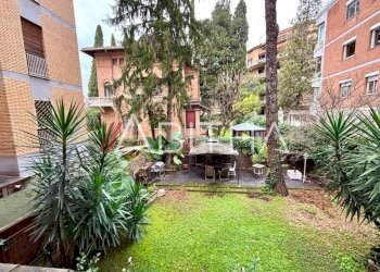 Four-room apartment Via Cimone, Roma - photo 3