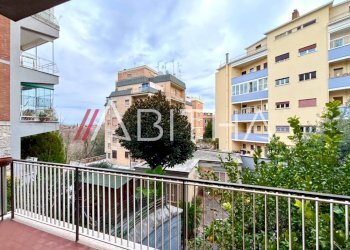 Four-room apartment Via Cimone, Roma - photo 16