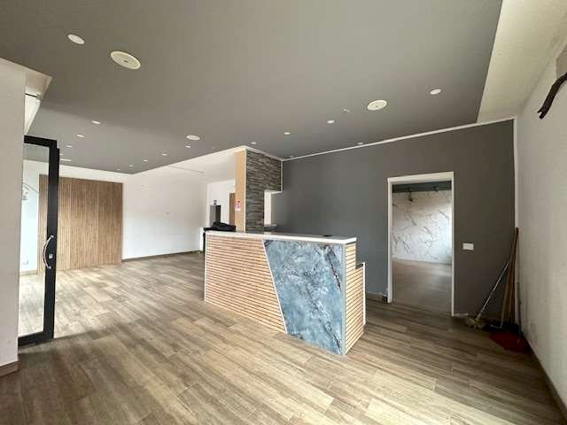 Negozio Modena (zona San Faustino) - foto 1