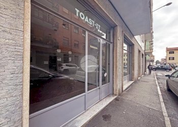 Shop Via Montebello, Pinerolo - photo 1