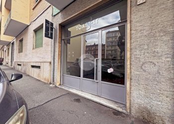 Shop Via Montebello, Pinerolo - photo 10