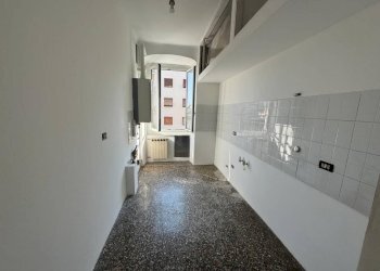 Three-room apartment Genova (neighborhood Sampierdarena) - photo 18
