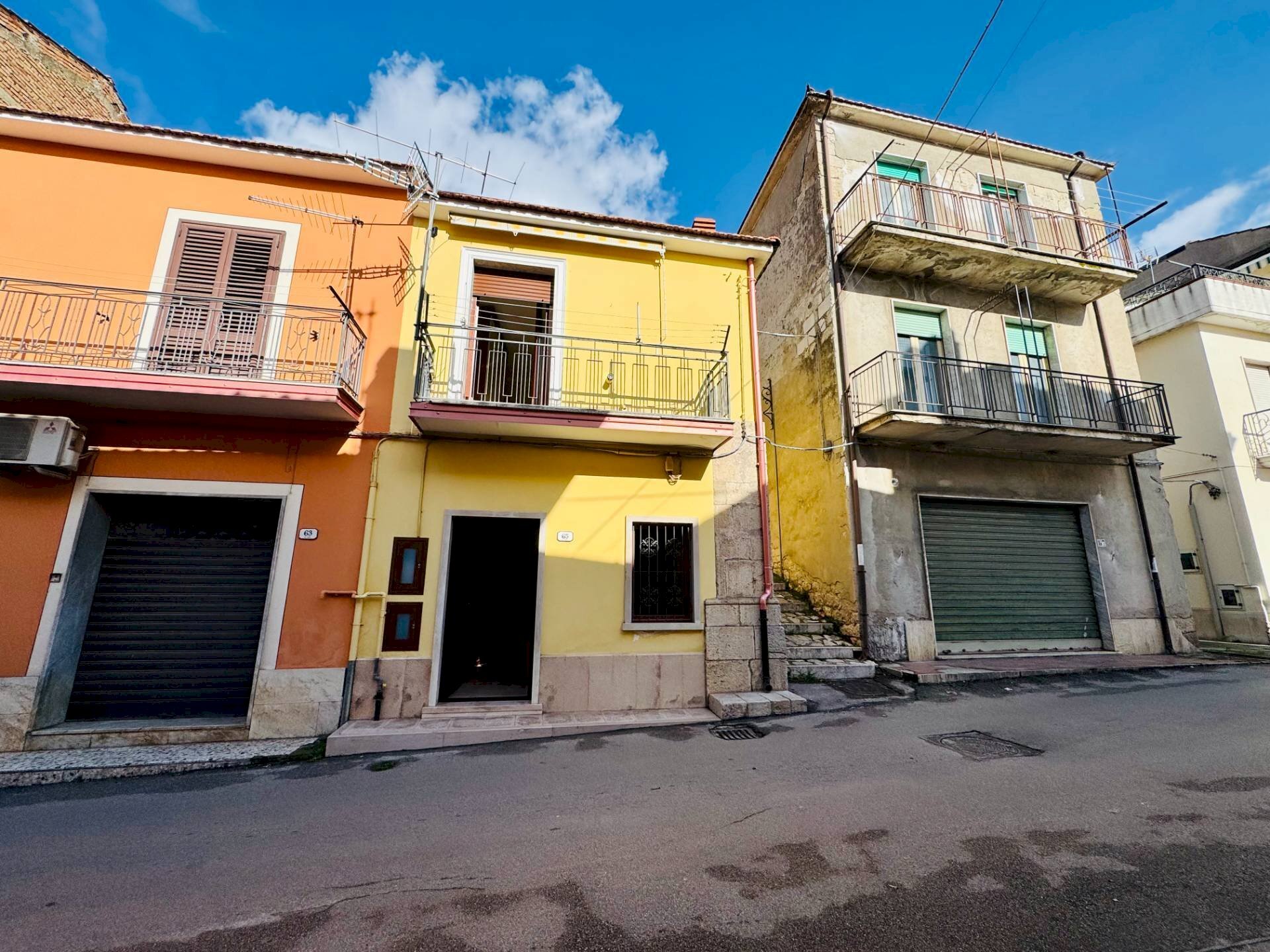 Foto 2 - Casa semi indipendente VIA ROMA
 
65, Gesualdo - foto 2