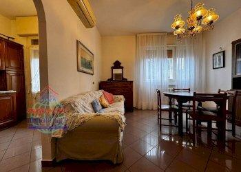 Foto 7 - Quadrilocale VIA XXV APRILE 1945
 
3, Galliera - foto 7