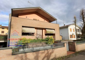 Foto 2 - Villa VIA GIACOMO LEOPARDI
 
4, San Giovanni in Persiceto - foto 2