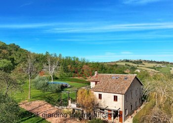 casale in vendita in Amandola - Rustic VILLA CACCIANEBBIA, Amandola - photo 1