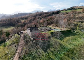 Foto 15 - Rustic VILLA CACCIANEBBIA, Amandola - photo 15