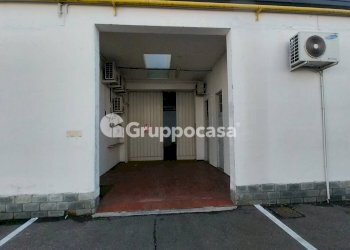 Foto 2 - Capannone Via Milano
 
226, Magenta - foto 2
