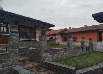 Casa all\'aperto - Casa indipendente Via Valsugana
 
7, Lainate - foto 2