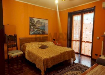 Camera / camera da letto - Casa indipendente Via Valsugana
 
7, Lainate - foto 17