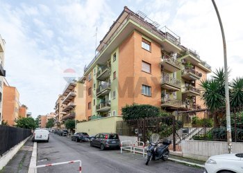 Edificio all\'aperto - Attico Via Mariano D'amelio
 
43, Roma - foto 20