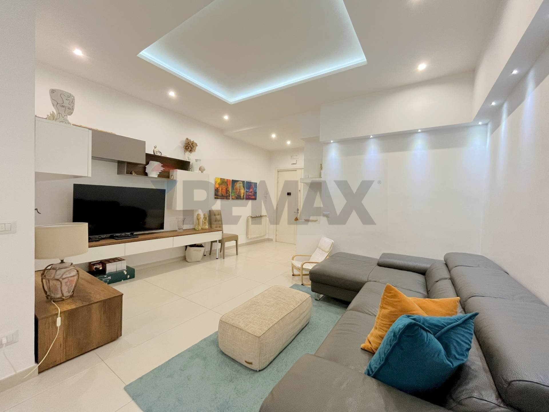 Soggiorno - Trilocale Via Nuovo San Rocco
 
95, Napoli - foto 1