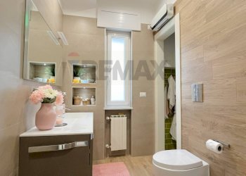 Bagno - Trilocale Via Nuovo San Rocco
 
95, Napoli - foto 17