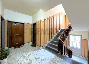 Scale - Trilocale Via Nuovo San Rocco
 
95, Napoli - foto 22