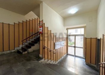 Ricezione / Lobby - Trilocale Via Nuovo San Rocco
 
95, Napoli - foto 23