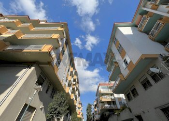 Edificio all\'aperto - Trilocale Via Nuovo San Rocco
 
95, Napoli - foto 27