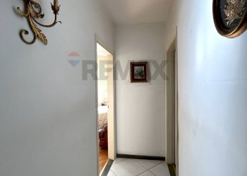 Hall / corridoio - Quadrilocale Vico Acitillo
 
120E, Napoli - foto 17