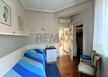 Camera / camera da letto - Quadrilocale Vico Acitillo
 
120E, Napoli - foto 20