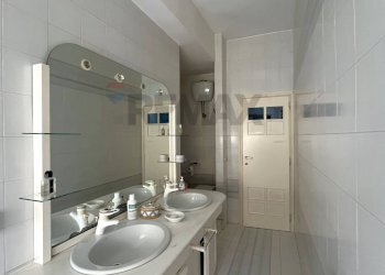 Bagno - Quadrilocale Vico Acitillo
 
120E, Napoli - foto 23