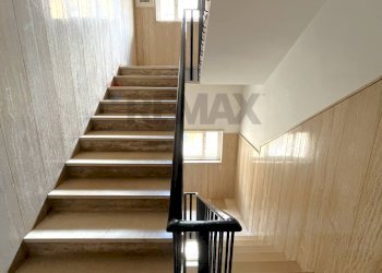 Scale - Quadrilocale Vico Acitillo
 
120E, Napoli - foto 26