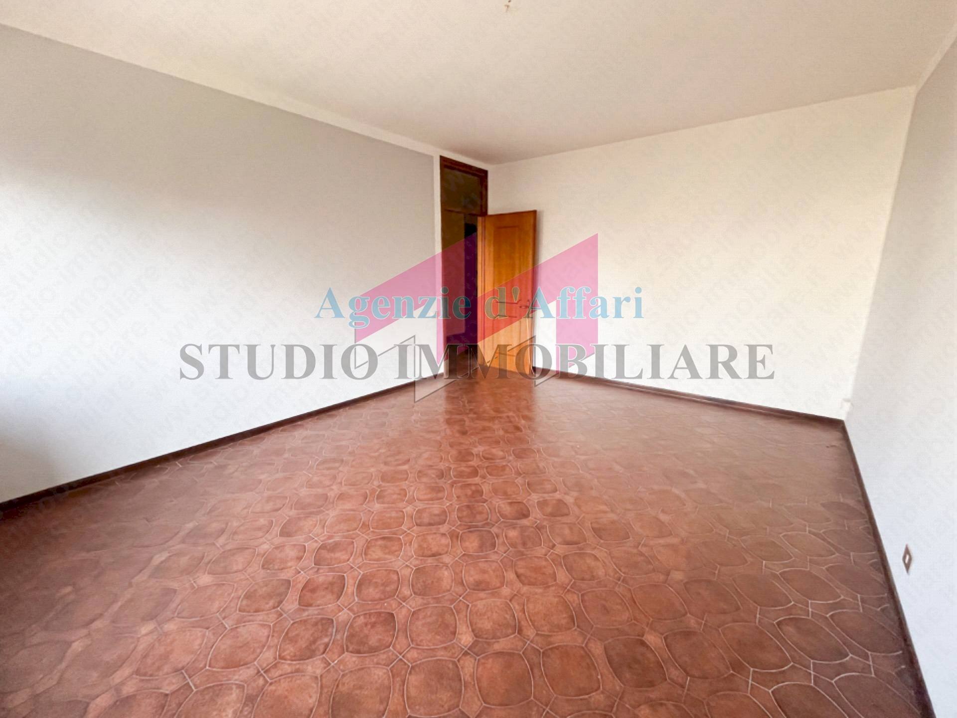 Foto 2 - Appartamento piazza della repubblica
 
28, Castelmassa - foto 2