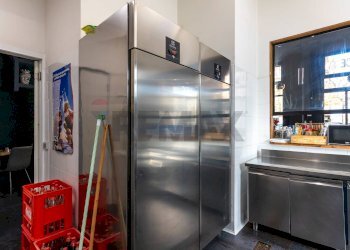 Cucina - Locale Commerciale Piazza Vincenzo Bellini
 
22, Caltagirone - foto 14