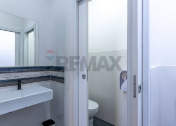 Bagno - Locale Commerciale Piazza Vincenzo Bellini
 
22, Caltagirone - foto 19