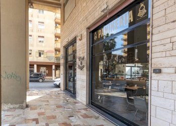 Edificio all\'aperto - Locale Commerciale Piazza Vincenzo Bellini
 
22, Caltagirone - foto 35