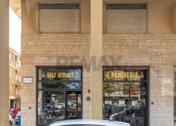 Edificio all\'aperto - Locale Commerciale Piazza Vincenzo Bellini
 
22, Caltagirone - foto 36