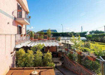 Terrazza - Casa semi indipendente Via Alcide De Gasperi
 
26, Pedara - foto 12