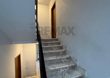 Scale - Appartamento VIALE PRINCIPE UMBERTO
 
23, Caltagirone - foto 6