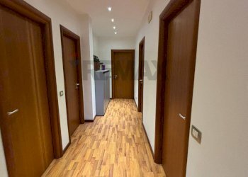 Hall / corridoio - Appartamento VIALE PRINCIPE UMBERTO
 
23, Caltagirone - foto 18