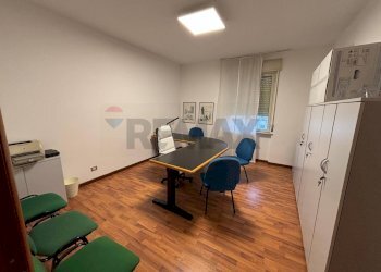 Ufficio - Appartamento VIALE PRINCIPE UMBERTO
 
23, Caltagirone - foto 20