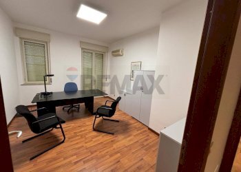Ufficio - Appartamento VIALE PRINCIPE UMBERTO
 
23, Caltagirone - foto 25