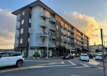 Edificio all\'aperto - Appartamento VIALE PRINCIPE UMBERTO
 
23, Caltagirone - foto 33