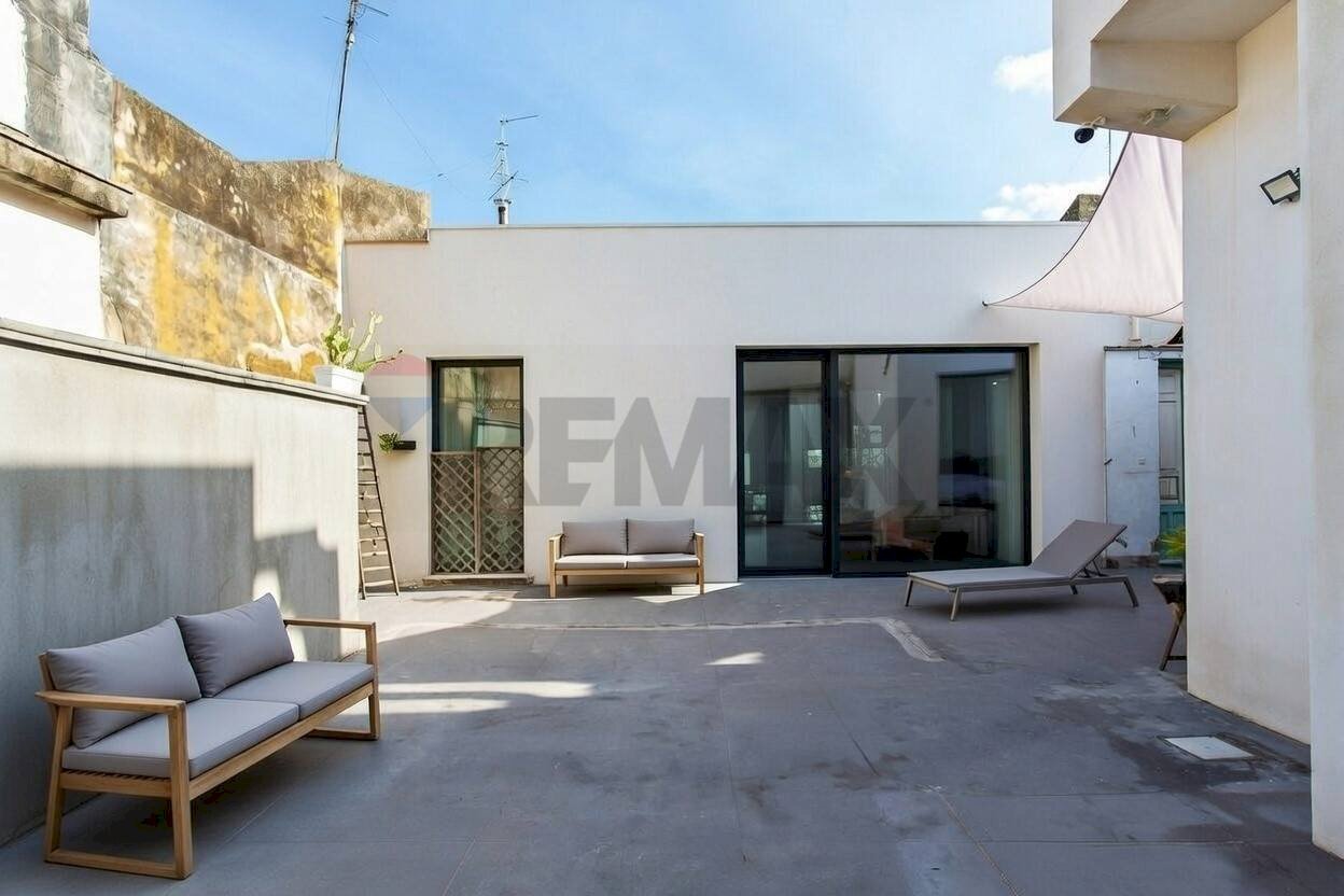 Terrazza - Casa indipendente Via Lucio Pulvirenti
 
17, Aci Sant'Antonio - foto 1