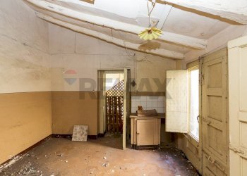 Stanza vuota - Casa indipendente Via Lucio Pulvirenti
 
17, Aci Sant'Antonio - foto 20