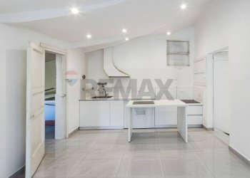 Cucina - Casa indipendente Via Lucio Pulvirenti
 
17, Aci Sant'Antonio - foto 23