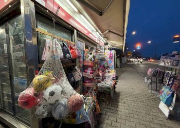 Non correlato - Attività Commerciale via consolare pompea
 
98, Messina - foto 3