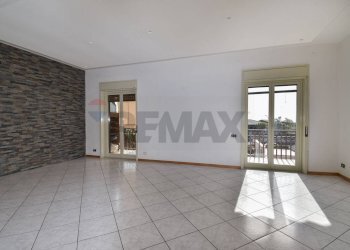 Stanza vuota - Appartamento VIA ALCIDE DE GASPERI
 
16, Tremestieri Etneo - foto 4