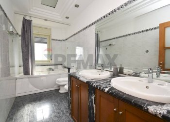 Bagno - Appartamento VIA ALCIDE DE GASPERI
 
16, Tremestieri Etneo - foto 8