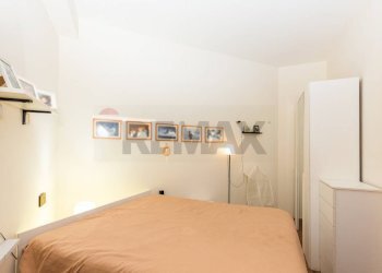 Camera / camera da letto - Trilocale via filippo anfuso
 
1, Viagrande - foto 15