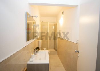 Bagno - Hotel Via Alessandro Manzoni
 
81, Catania - foto 8