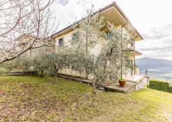 Casa all\'aperto - Villa via roma ovest
 
40, Castelnuovo di Farfa - foto 5