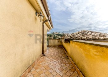 Terrazza - Villa via roma ovest
 
40, Castelnuovo di Farfa - foto 18