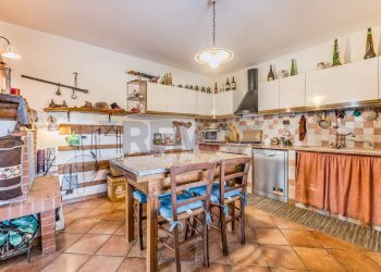 Cucina - Villa via roma ovest
 
40, Castelnuovo di Farfa - foto 23