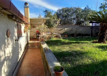 Giardino - Villa Via Norma
 
10, Nettuno - foto 22