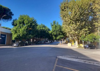 Edificio all\'aperto - Attività Commerciale Piazza Cesare Battisti
 
18, Anzio - foto 5